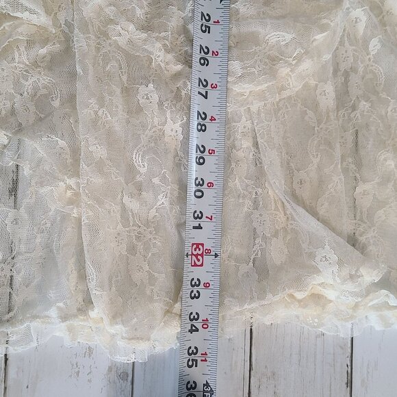 Boutique Lace Skirt Romper Shorts Cream Large NEW Fairycore Romantic Feminine - Picture 5 of 7